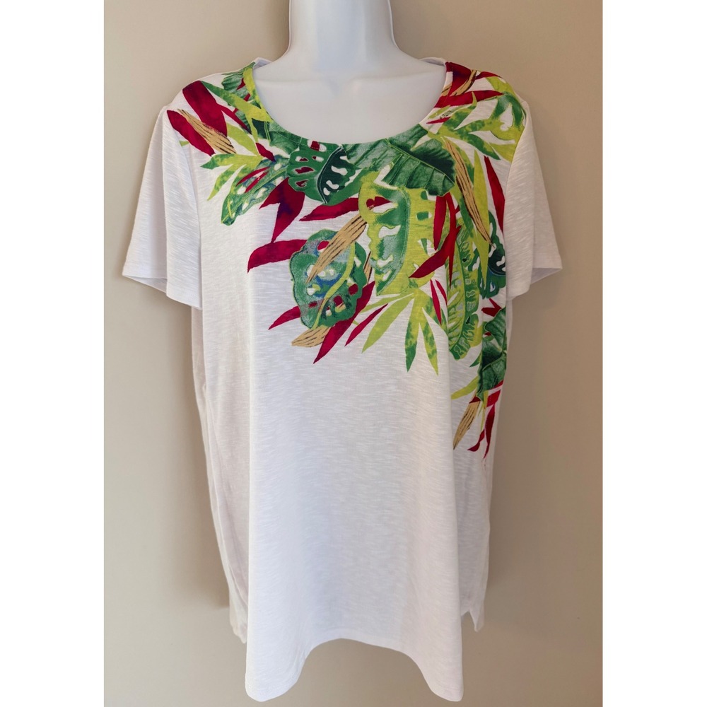 Chico's Zenergy Top Size 8 1 White Tropical Floral Slub Knit Short Sleeve Tee